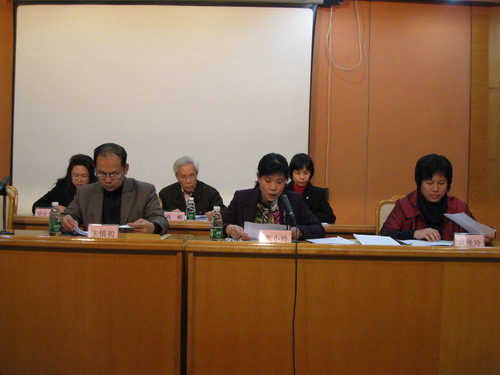 荔灣區(qū)僑聯(lián)朱小玲主席作工作報告