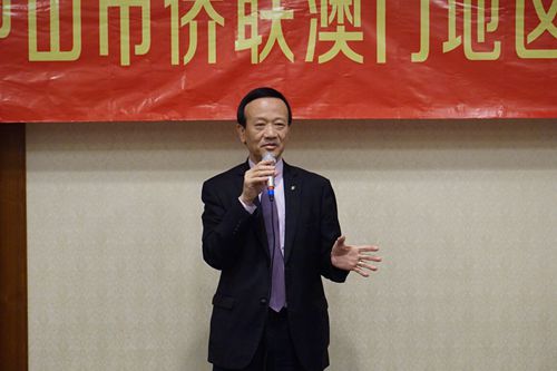 全國人大代表、中國僑聯(lián)副主席、澳門歸僑總會會長劉藝良講話。