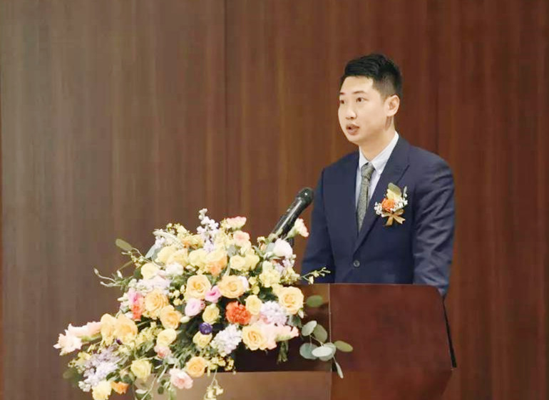 5市留學(xué)人員發(fā)展聯(lián)合會(huì)第三屆會(huì)長黃宇講話.jpg