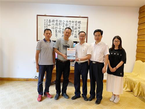 云浮市僑聯(lián)熱情接待海南司可嘉橡膠制品有限責(zé)任公司客人一行.jpg